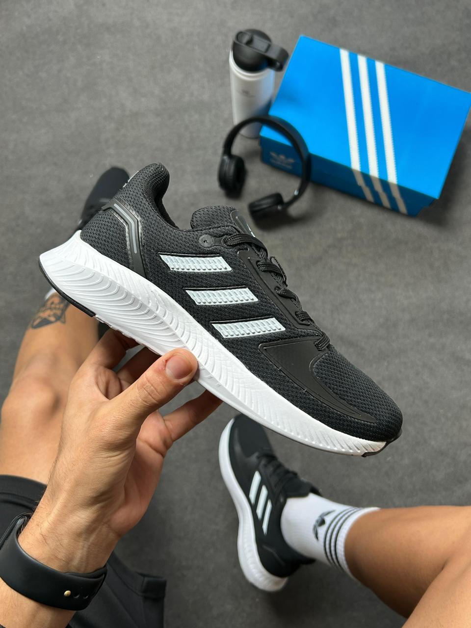 Imagen de WhatsApp 2025-09-15 a las 12.24.01_99c74689 Adidas Falcon 2.0 - Image 1