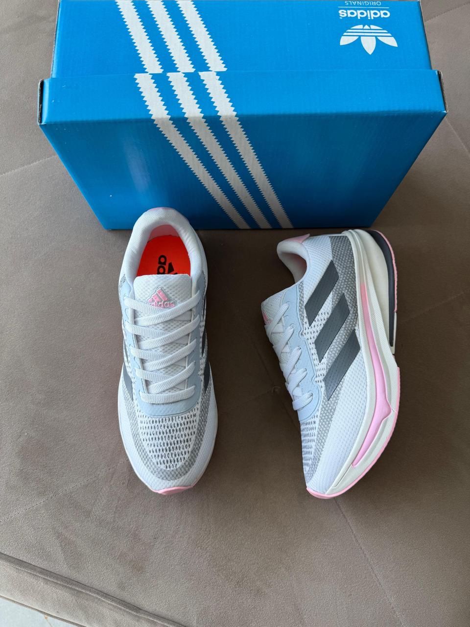 Imagen de WhatsApp 2025-10-21 a las 08.55.13_3db9c41c Adidas supernova - Image 1