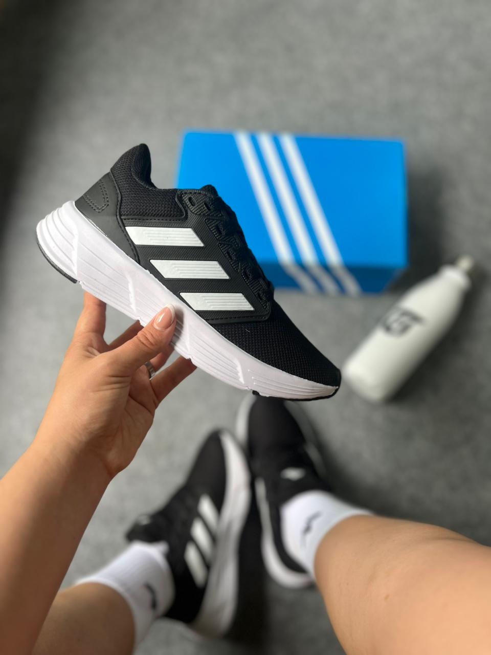 Imagen de WhatsApp 2025-11-27 a las 14.17.26_6392c6af Adidas Galaxi 6 - Image 1