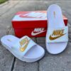 Blanco logo dorado NF08